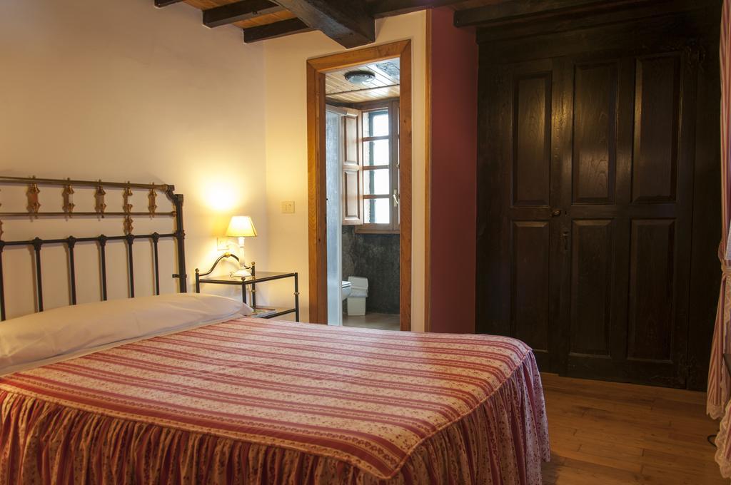 Casa Brandariz Guest House Santa Maria de Arzua Exterior photo